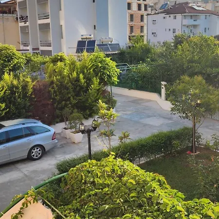 Villa2 Hotell *