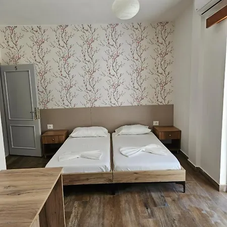 Villa2 * Golem (Tirana)