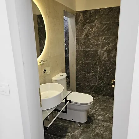 Hotel Villa2 *