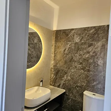 Villa2 Golem (Tirana)