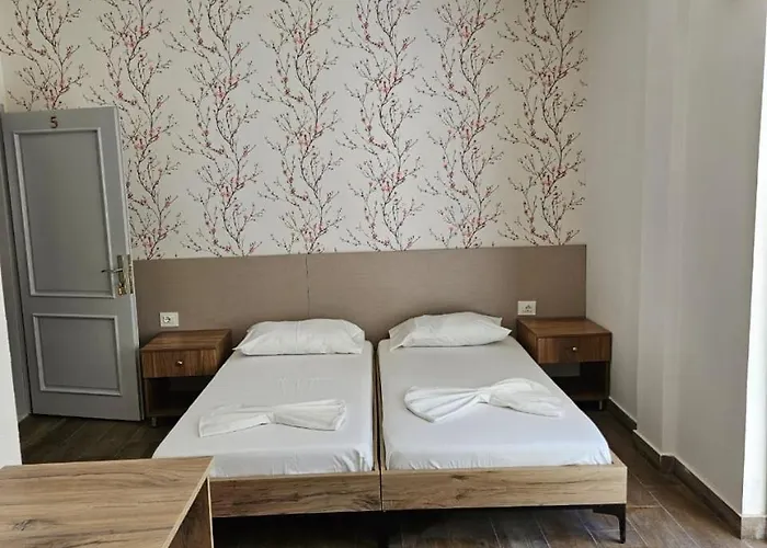 Villa2 * Golem (Tirana)